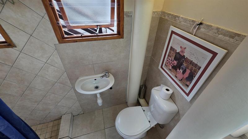 4 Bedroom Property for Sale in Klein Brak Western Cape